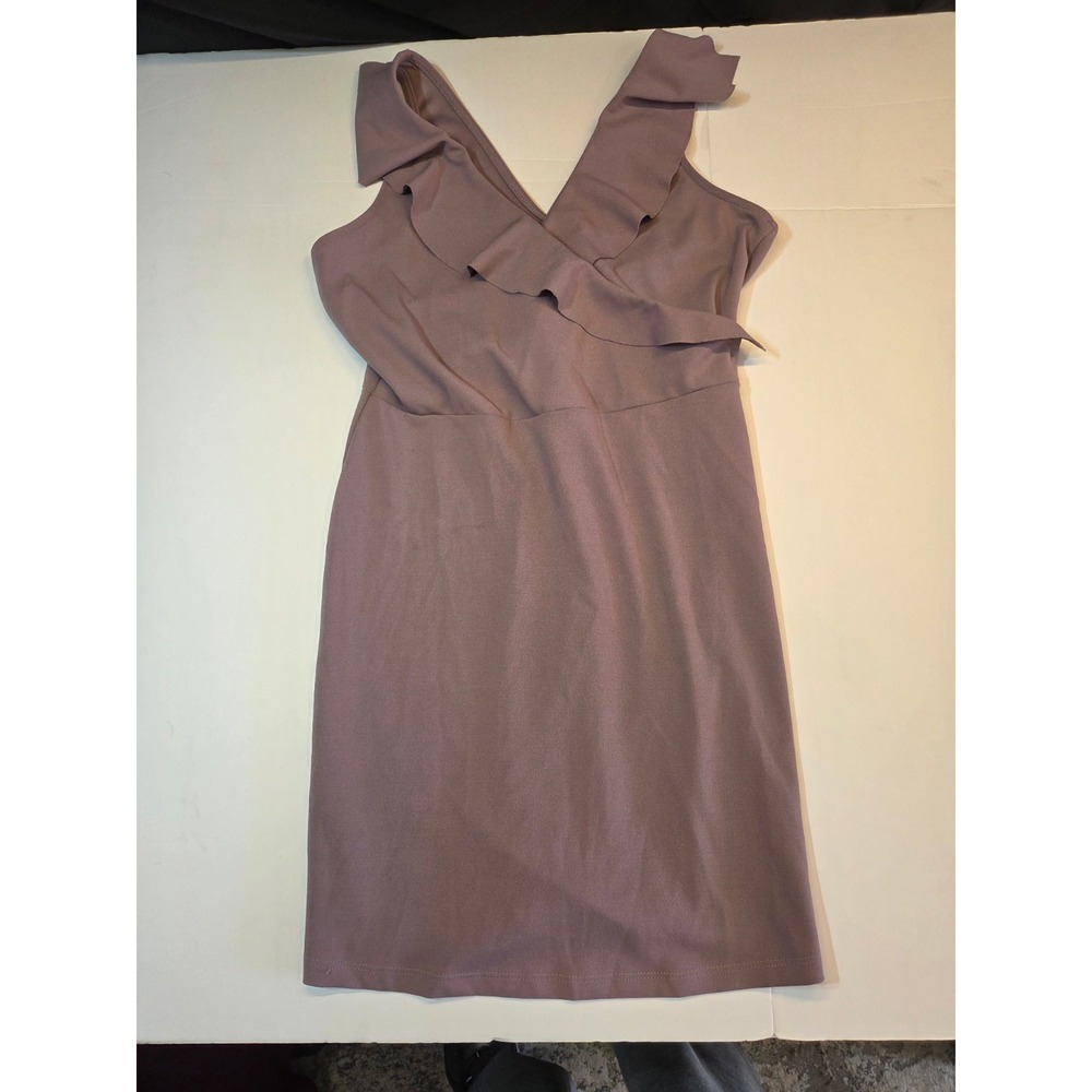 428 The Vanity Room Women's M Mauve Ruffle V Neck Sleeveless Dress